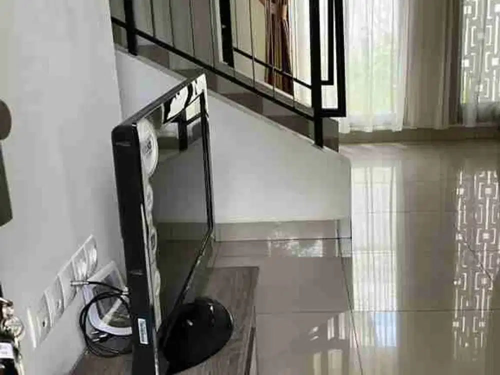 Rumah Btari full furnish tipe 9 basic dengan kamar tidur 3 dan kamar mandi 3 dan carport 1 juga garasi 1