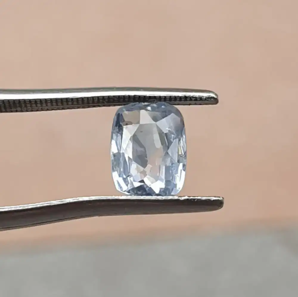 Natural Colorless Sapphire Srilanka 2.03 crt