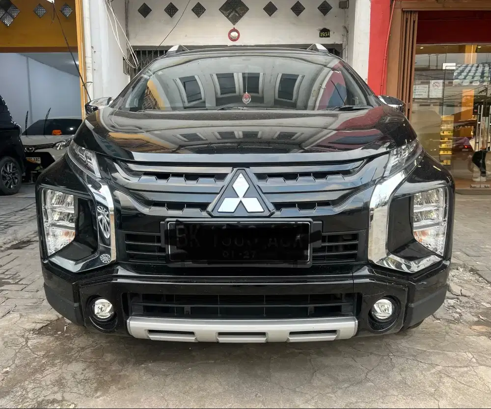 (TDP 35 JUTA!) Mitsubishi Xpander Cross 1.5 Manual Hitam 2021 Facelift