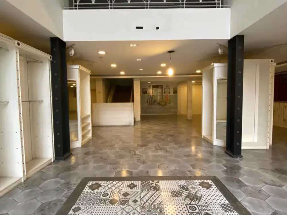 RUANG USAHA SIAP PAKAI  DI SUKAJADI, COCOK UNTUK BUTIK,KANTOR, CAFFE, RESTO DLL