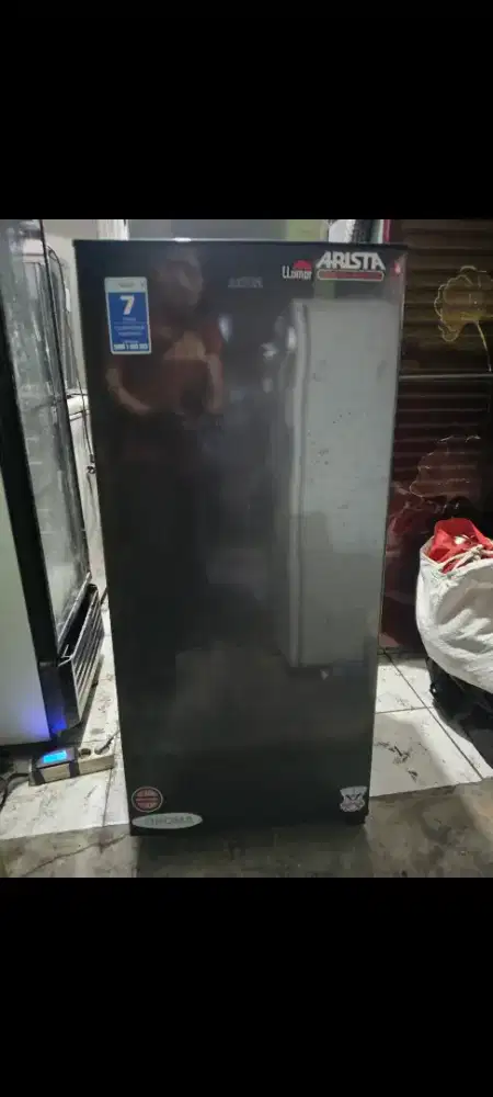 Kulkas aqua 1 pintu Kondisi Bagus normal Dingin beku siap pakai