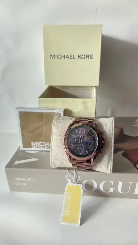 Jam tangan MK purple