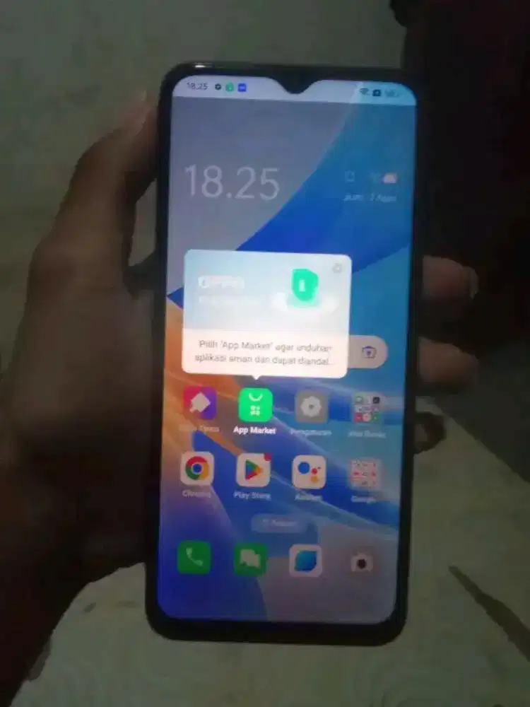 Oppo a17, ram 4+1/64, minus sidik jari doang off selebihnya aman.