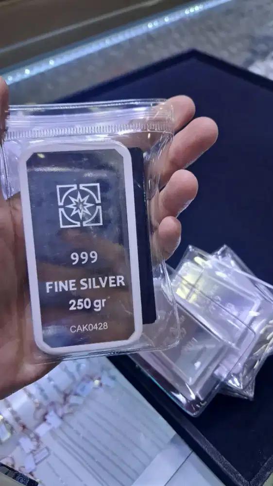 Perak batangan Merek MT