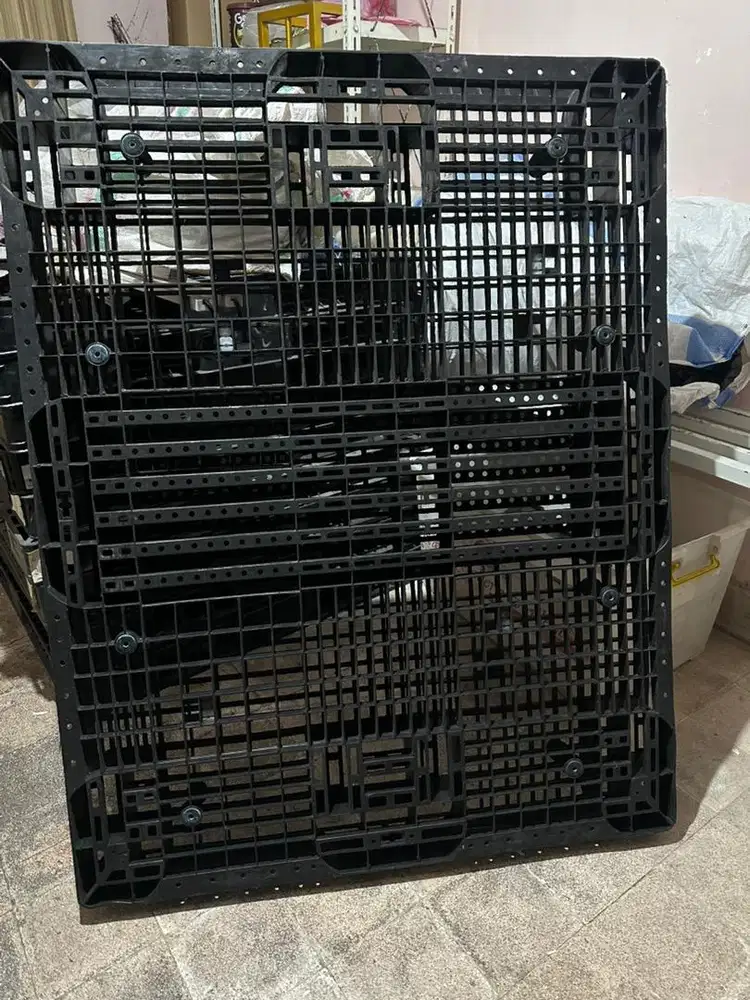 Palet plastik 140 x 110 borongan