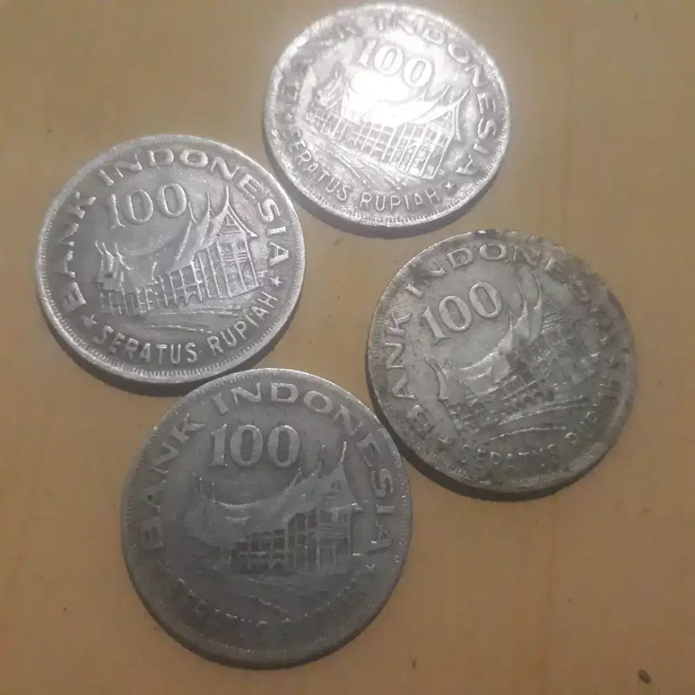 Jual Uang  Koin ,  Kertas Rupiah Lama  Dan Koin Luar Negeri