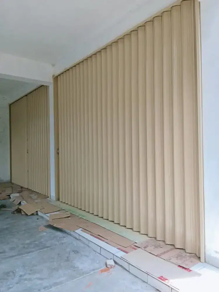 Folding gate dan Rolling door