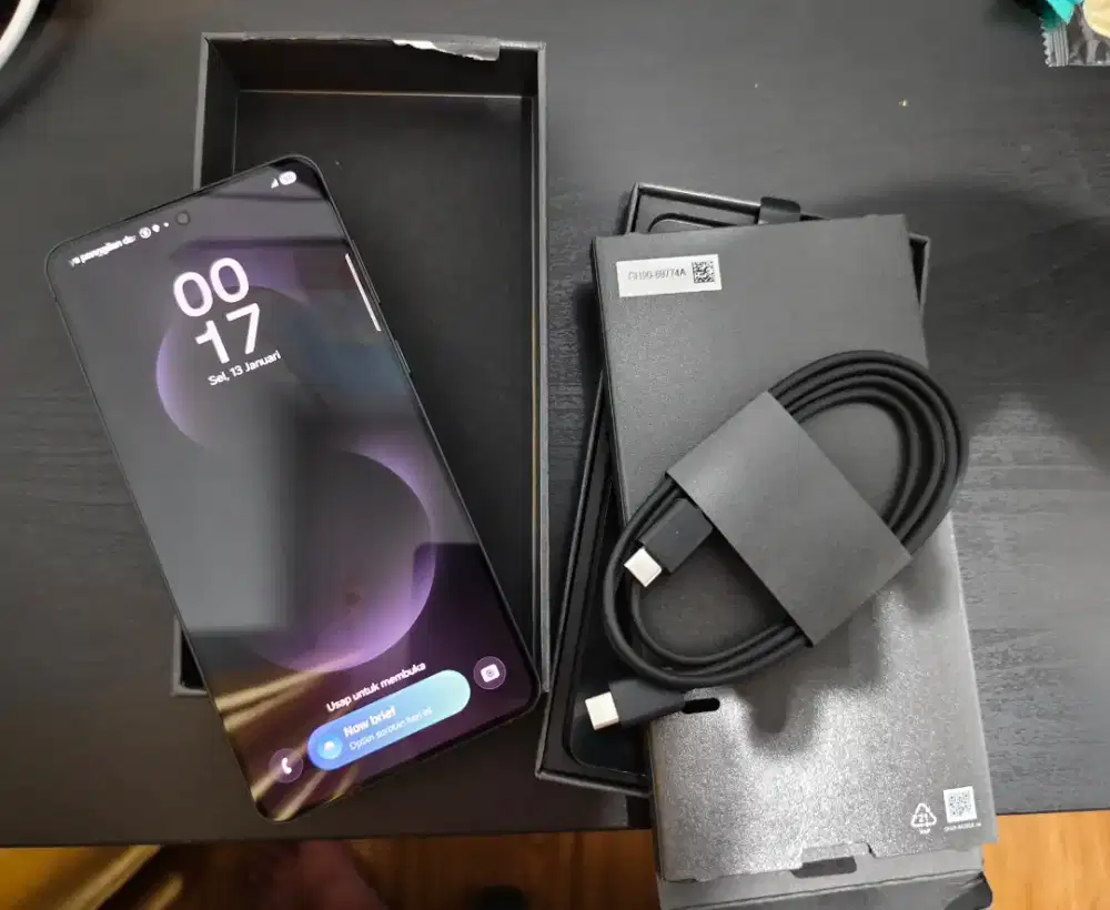 Samsung Galaxy S25 Edge 12/256GB Mulus - Garansi Resmi -Like New