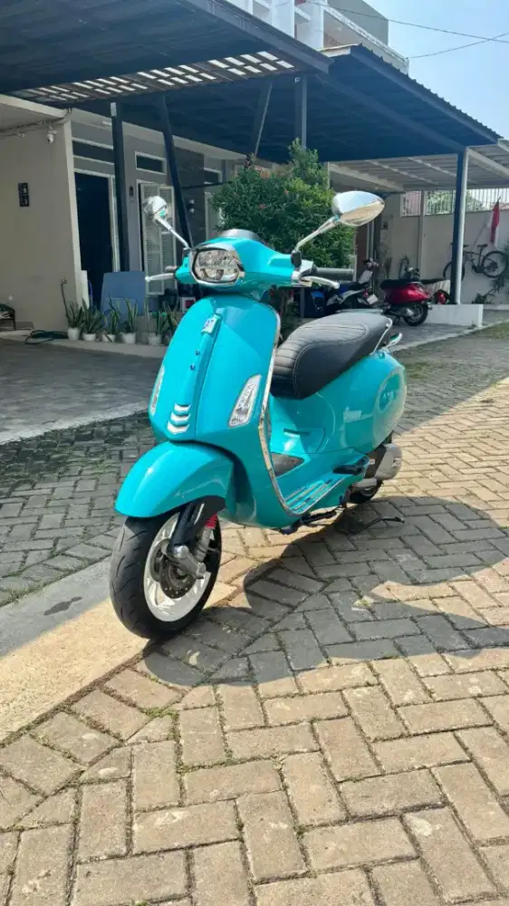 Vespa sprint s iget abs blue audace