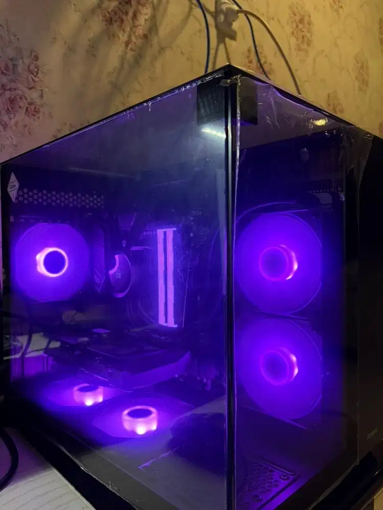 PC COMPUTER GAMING RTX 5060 TI RYZEN 7 8700F