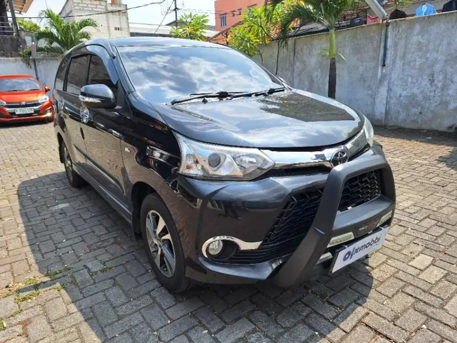 DP 5% Toyota Avanza 1.5 Veloz Bensin-AT 2018 KKW