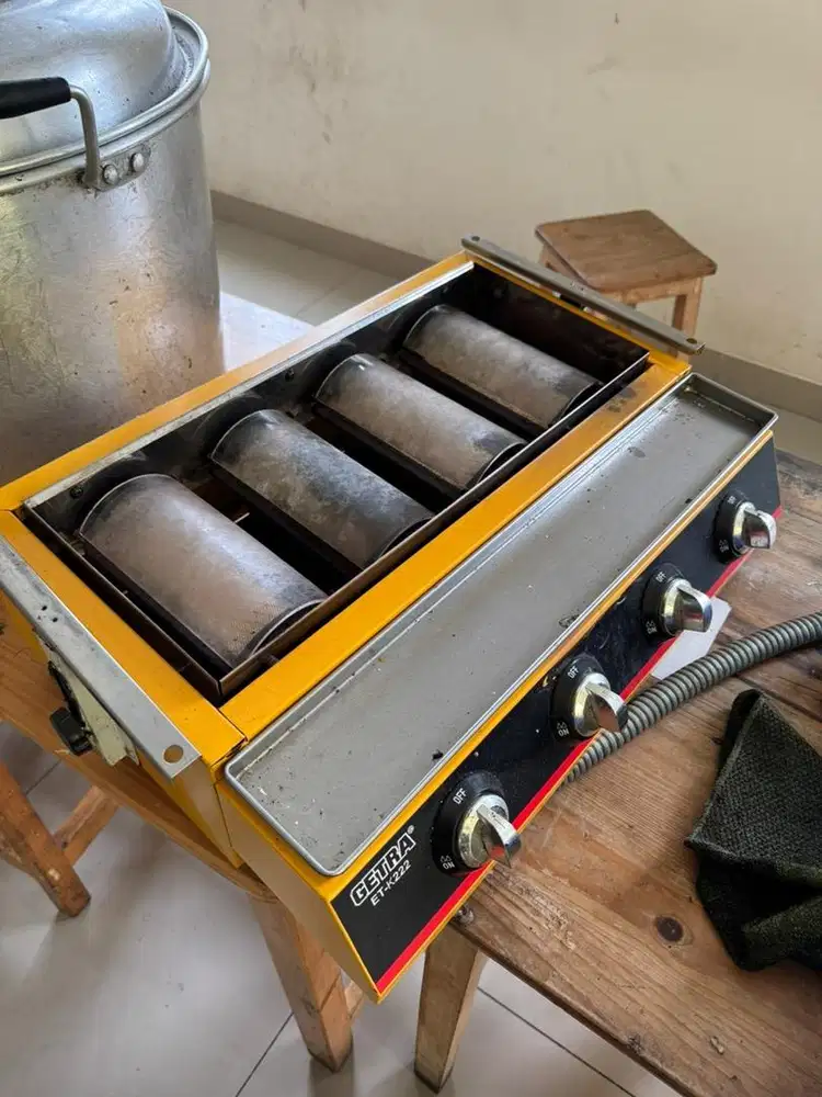 PANGGANGAN GAS 4 TUNGKU