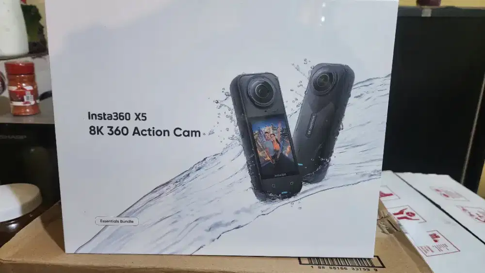 Insta360 X5 Essential Bundle