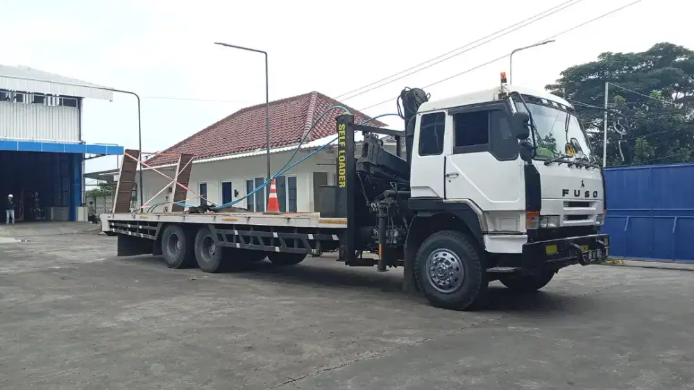 selfloader crane hyab