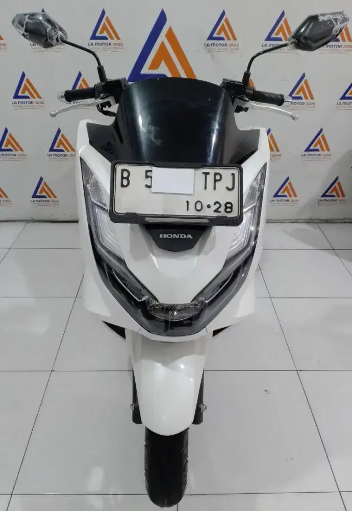 PCX 160 CBS TH 2023/SPAYLATER/CC BUNGA 0%/KREDIT KTP DAERAH BISA