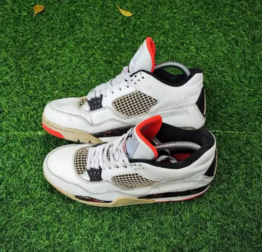 SEPATU NIKE JORDAN RETRO SECOND THRIFT