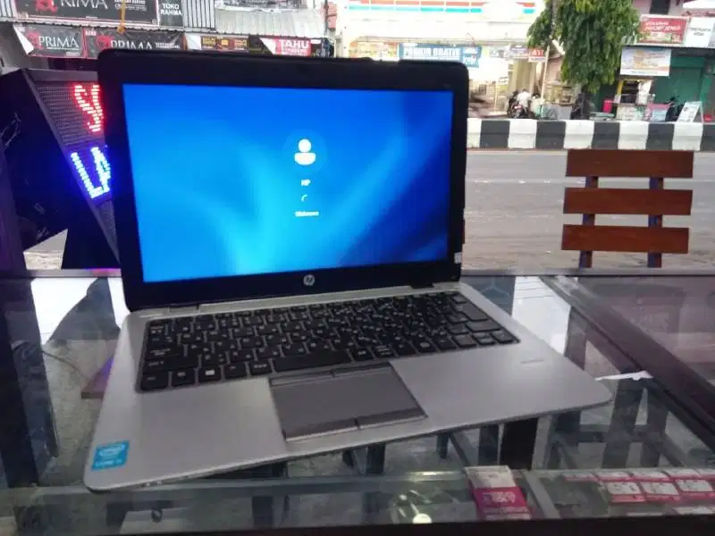 LAPTOP BISNIS PREMIUM, BODI MUNGIL PERFORMA BALAP!