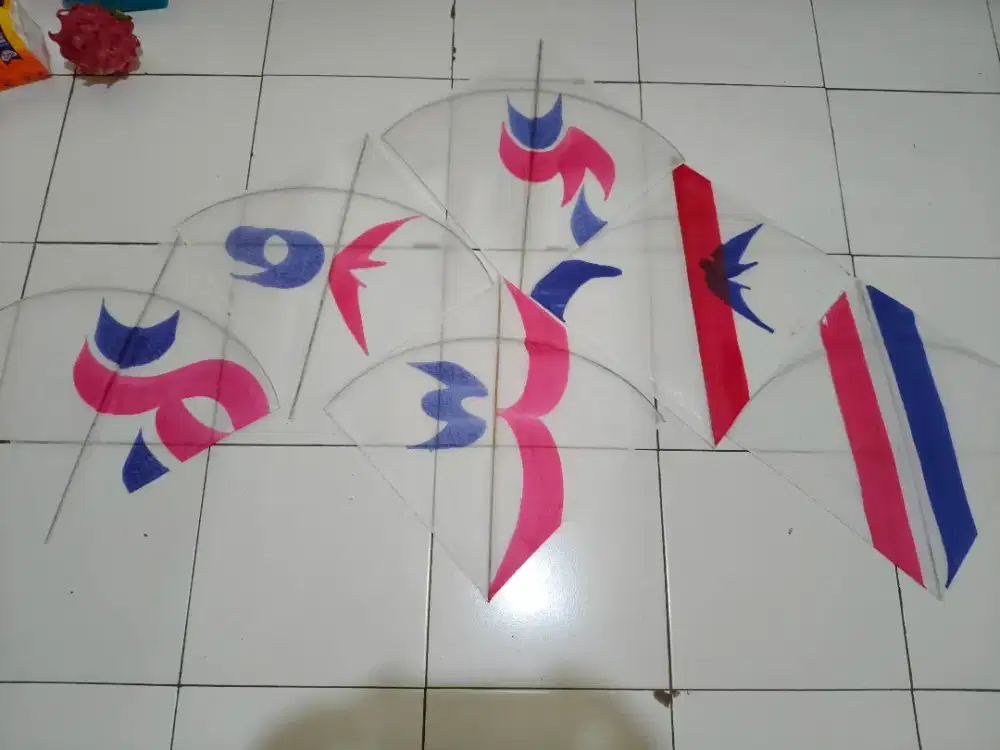 Layangan Sukhoi lilitan