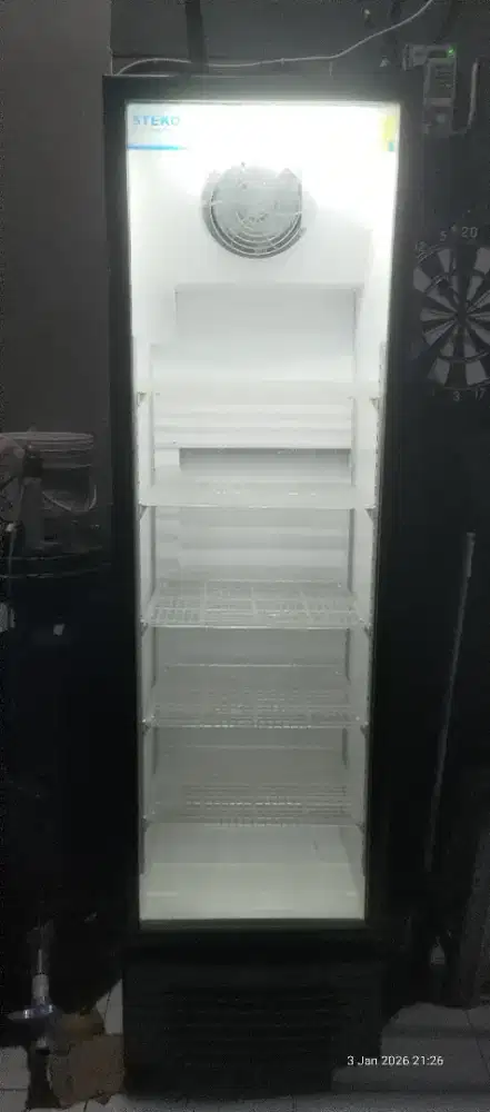 Showcase 5 rak normal