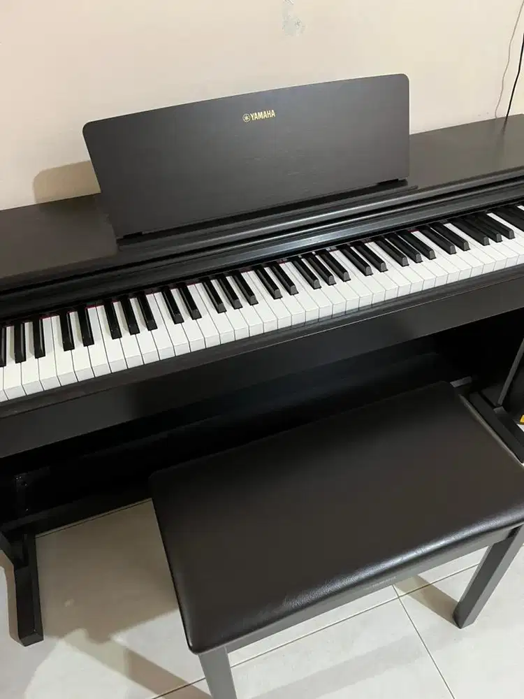 Piano digital ydp-145r
