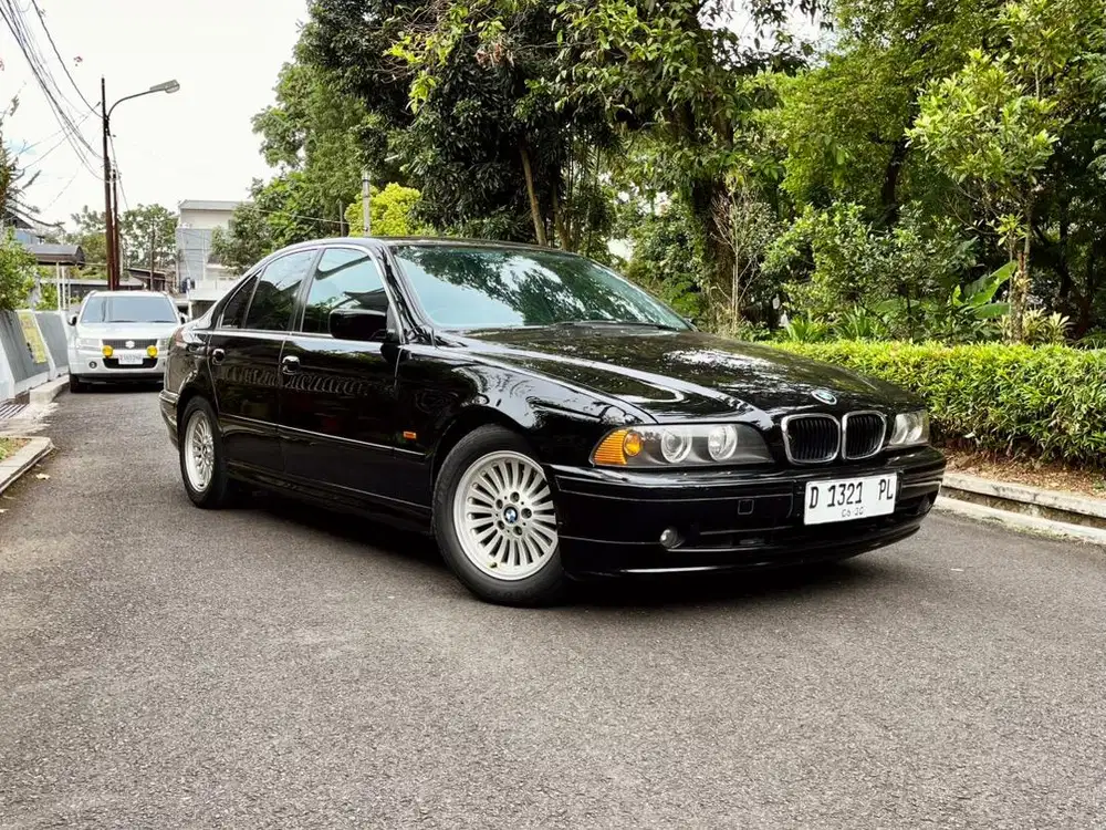 2001 BMW 525i LCI E39