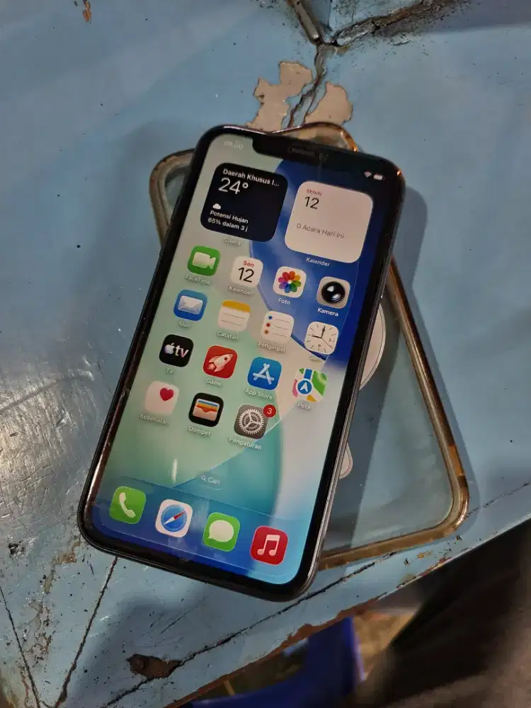 iPhone 11 128GB iBox