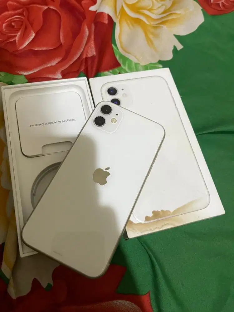 iphone 11 64 GB ibox