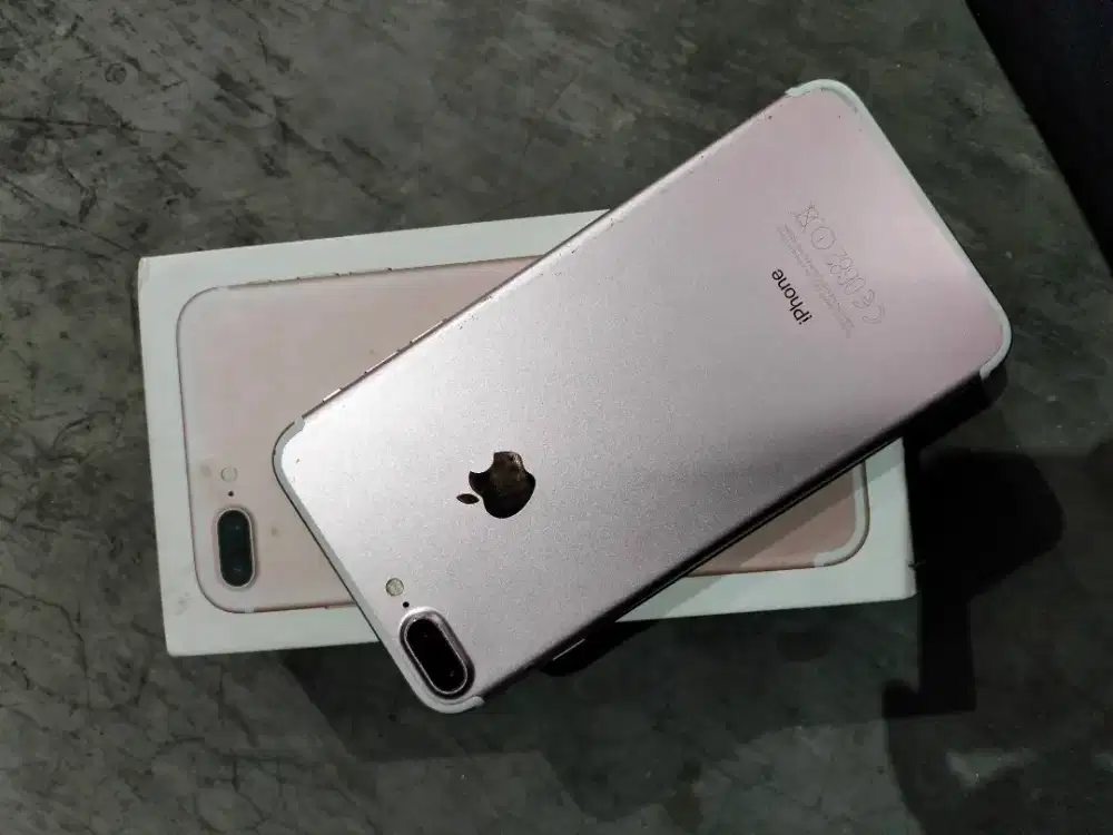 iPhone 7 plus 32 GB ibox
