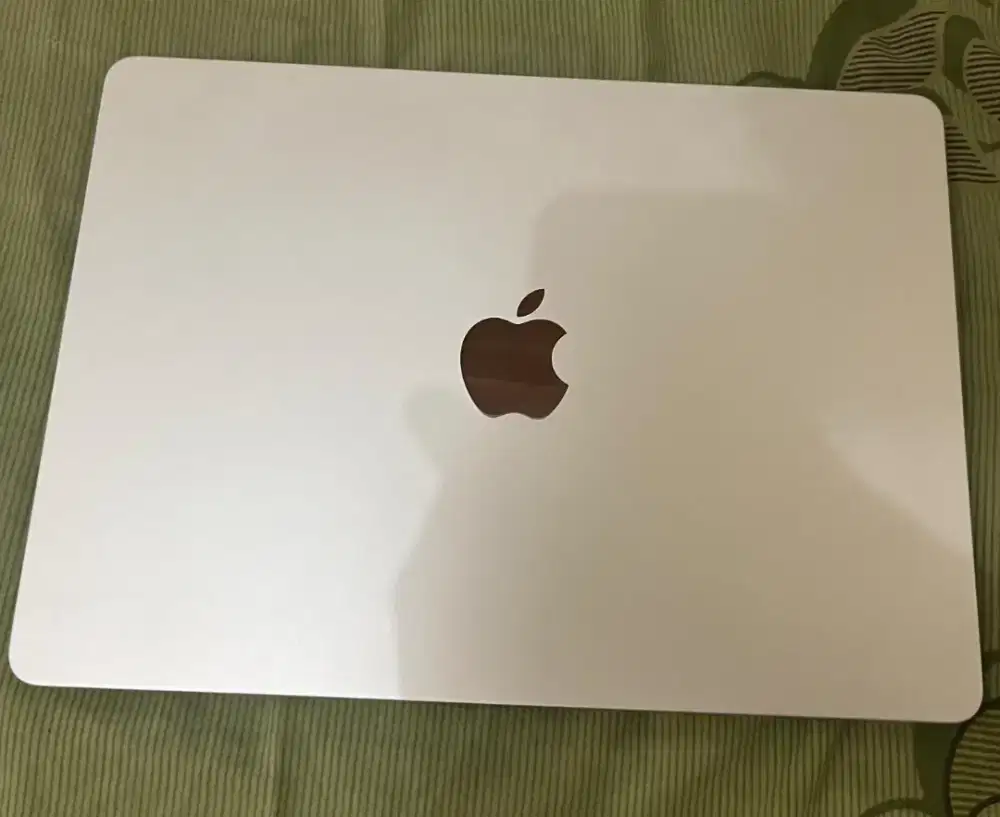 MacBook M4  like new