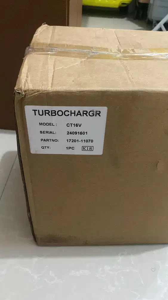 turbochargr toyota hylux 2,4E double cabin 4x4 M/T