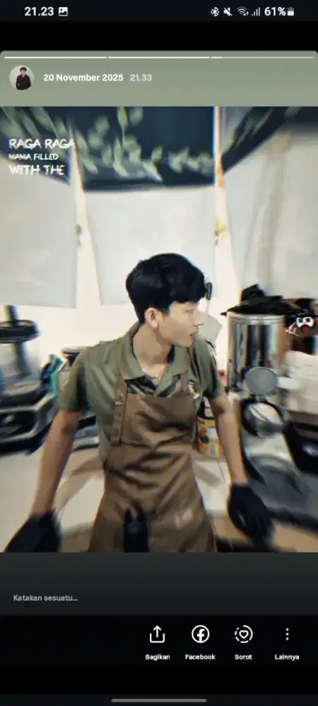 Saya sedang  mencari pekerjaan Sebagai Barista Atau Waiters