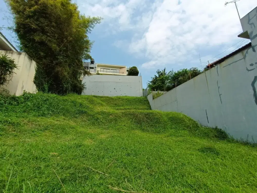 Tanah Kotak Dago Resort Strategis Murah