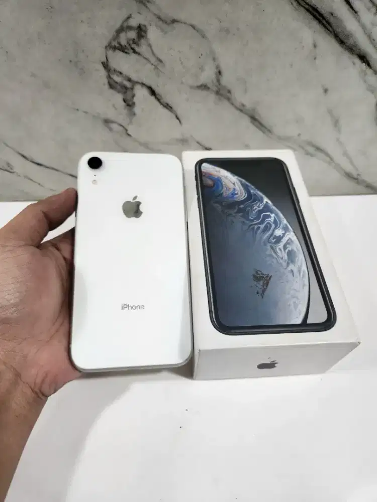 Iphone xr 64 gb inter xl/axis lengkap