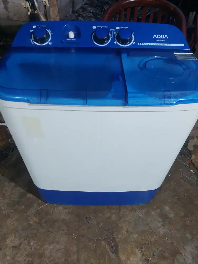 Mesin cuci Aqua kapasitas 7,8kg Normal semua bersih siap pakai