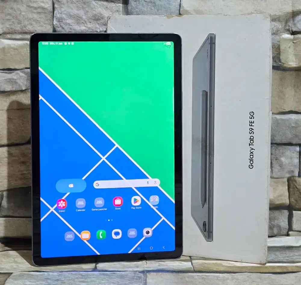 Samsung Galaxy Tab S9 FE 5G 6/128 Fulset segel mulus 90%,minus LCD