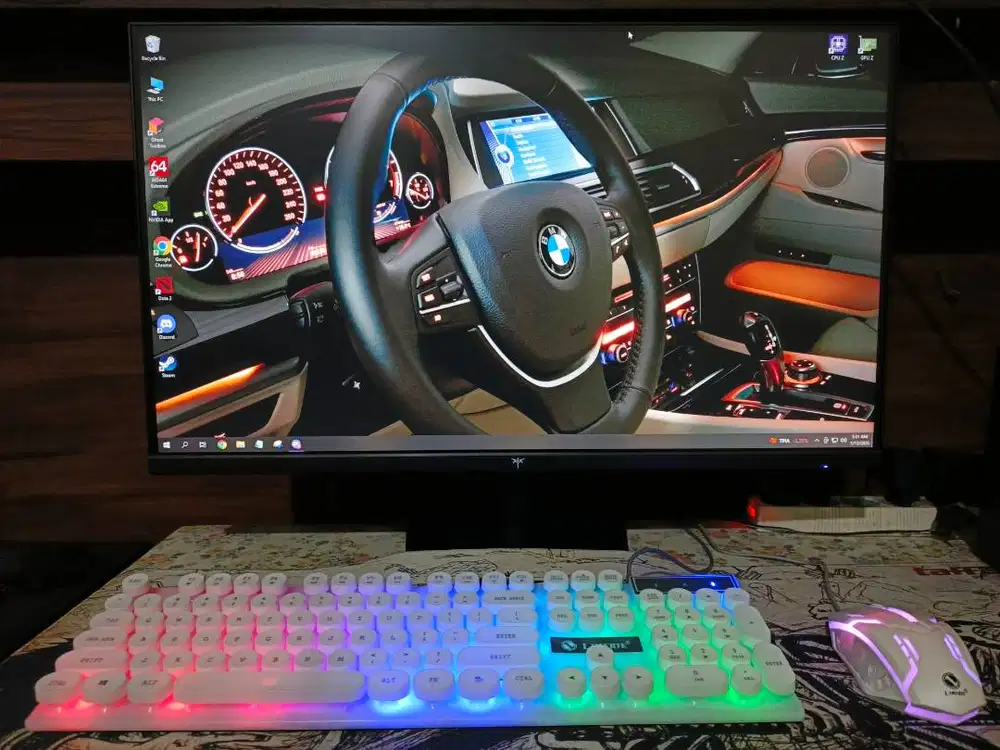 LED Monitor 27 Like New