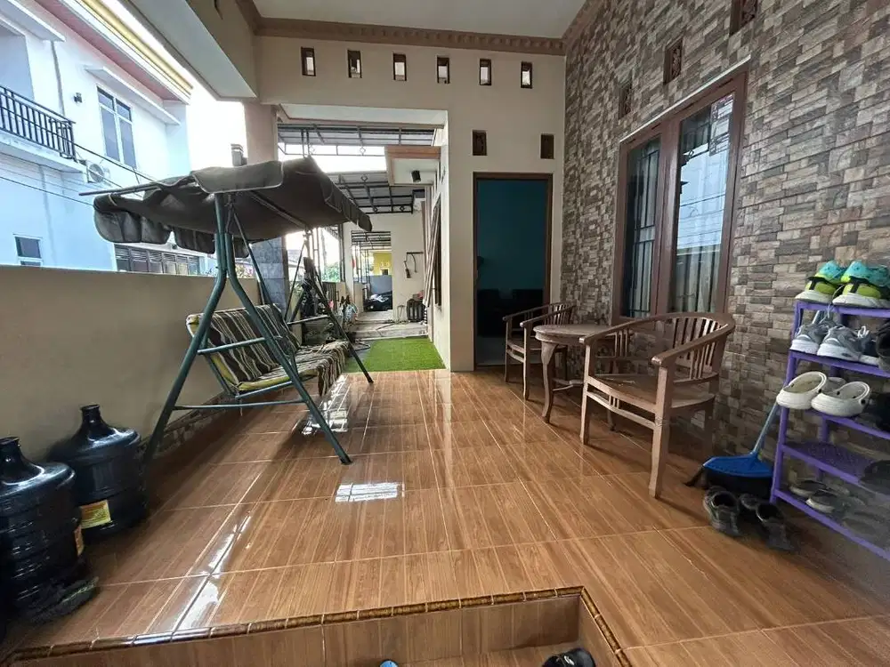 Rumah dengan tanah yg luas