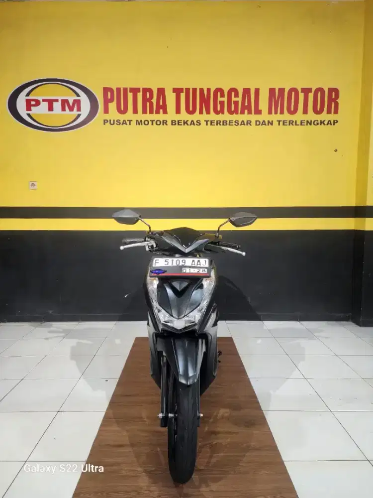 BEAT DELUXE SMARTKEY TAHUN 2015(PUTRA TUNGGAL MOTOR)