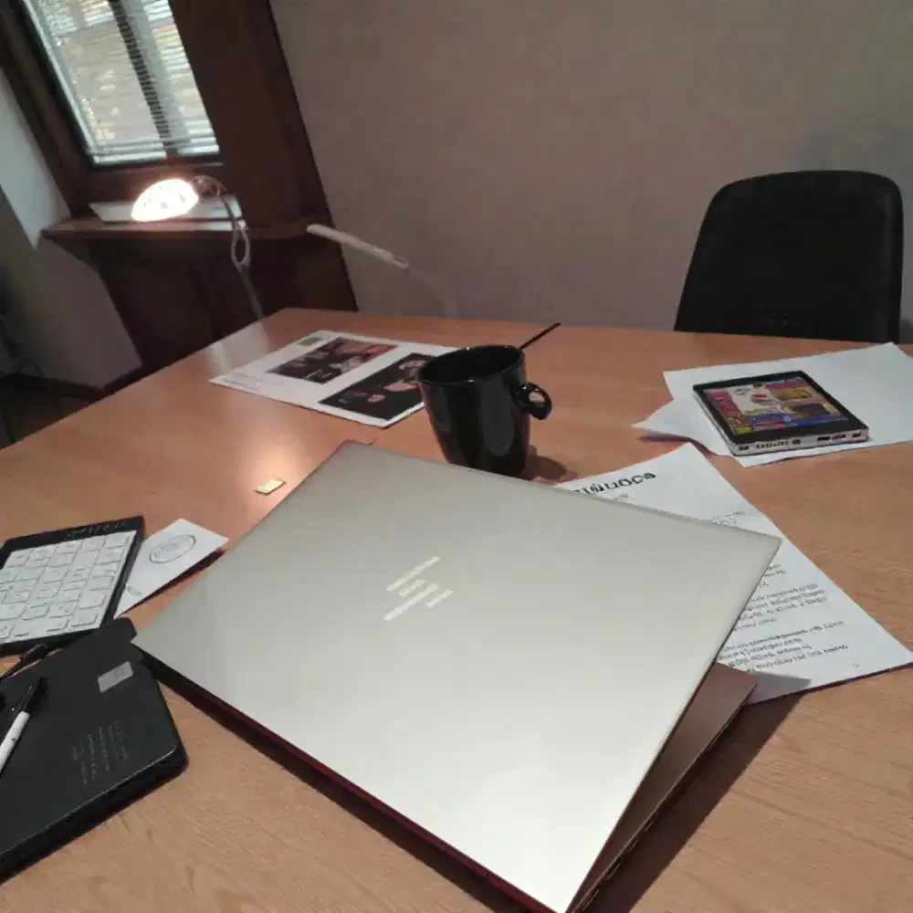 Hp Elitebook 8 G1i Intel ultra 5 235u/RAM 16 SSD 512nvme/garnsi2028