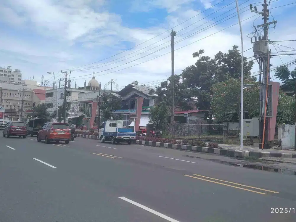 Dijual tanah bagus ada bangunan ex Cafe di Jln Piere Tendean Boulevard