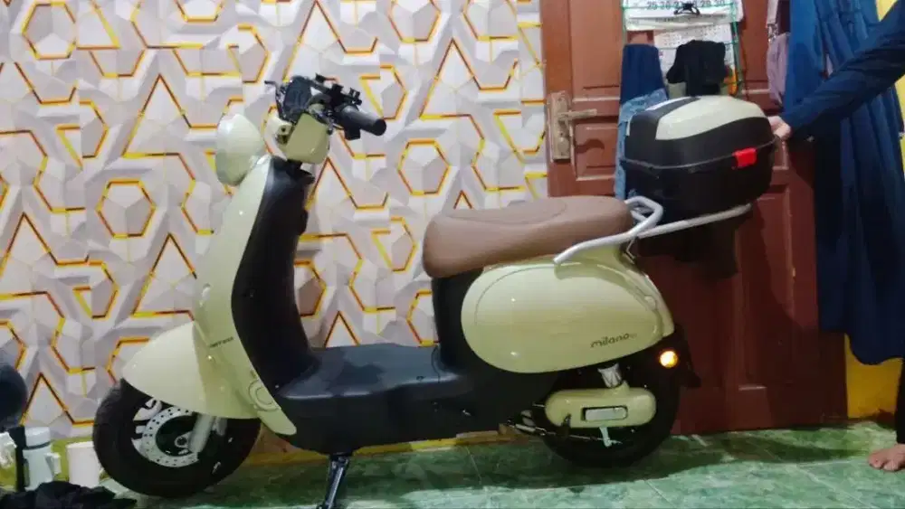 Sepeda listrik united milano V1