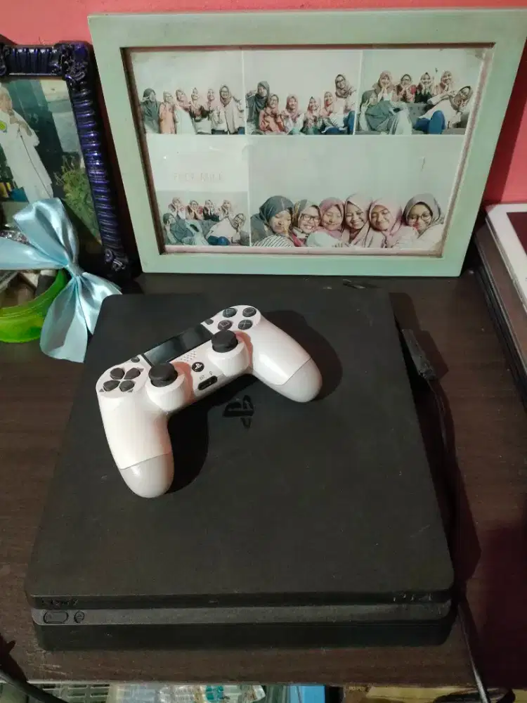 Ps 4 slim 500gb ori