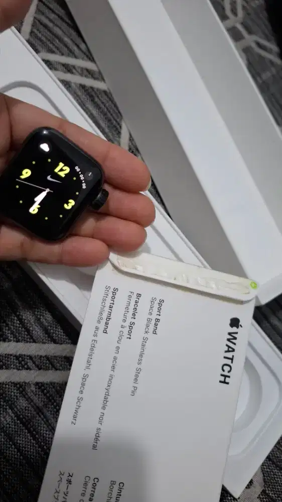 Di jual I Watch series 5 40 mm ori Ibox