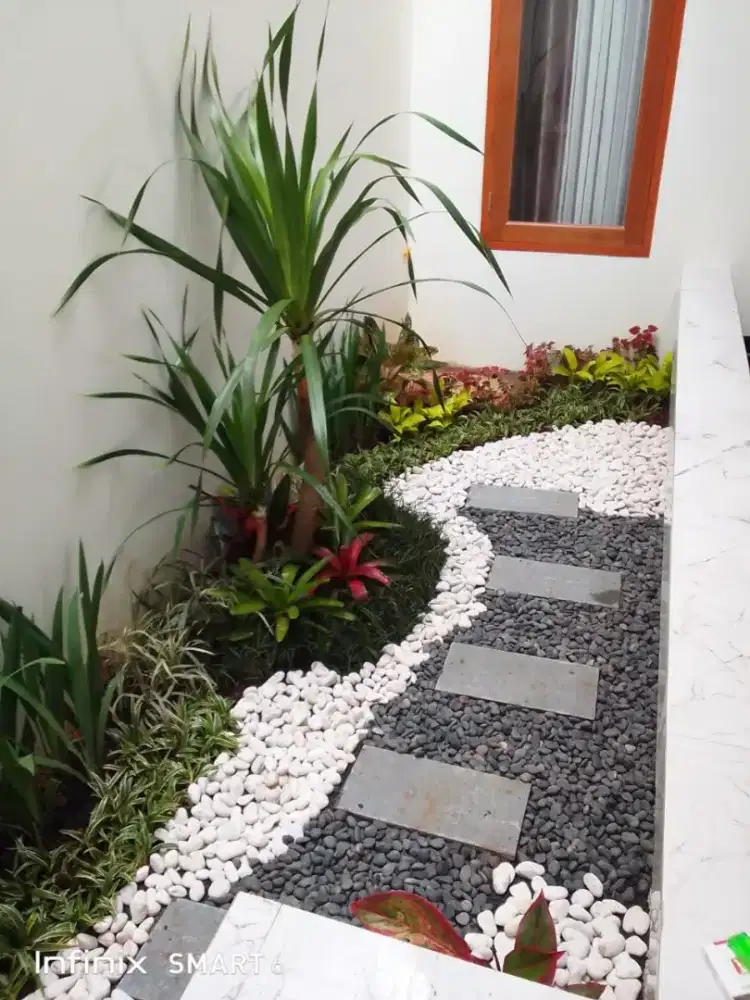 Pembuatan taman minimalis depan rumah