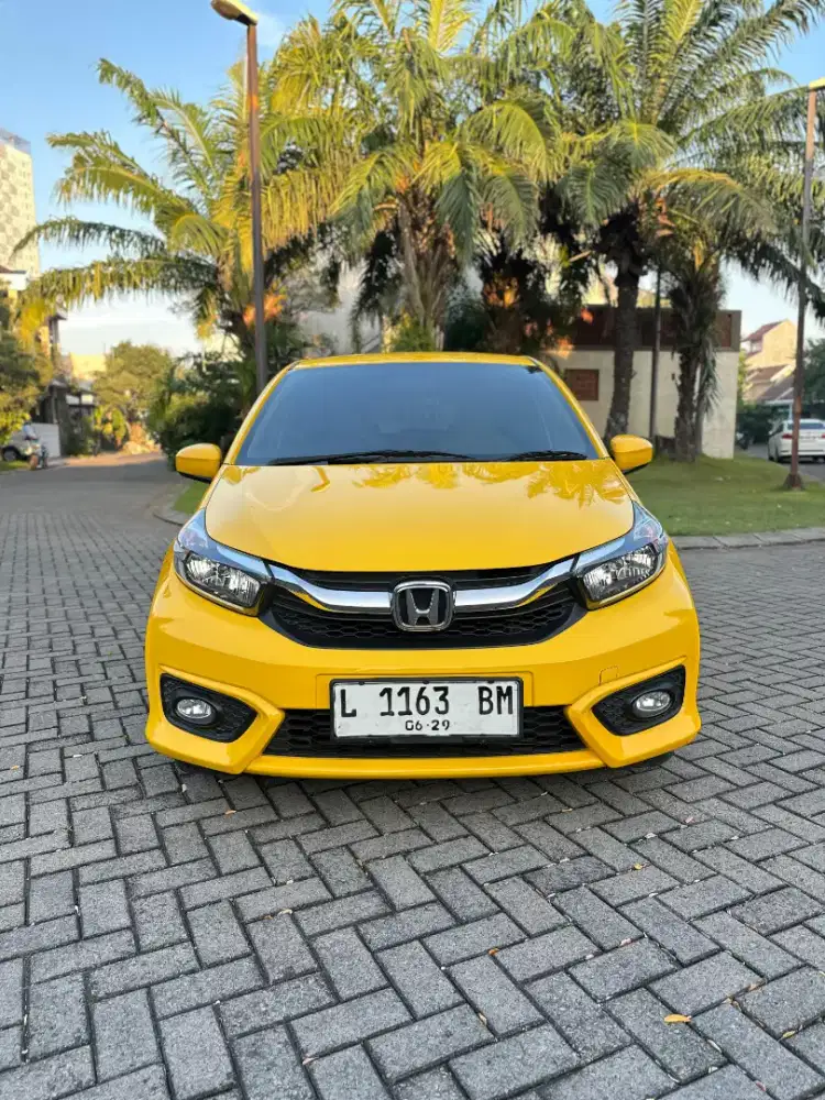 HONDA ALL NEW BRIO KUNING TAHUN 2019 SIAP PAKAI LOKASI SIDOARJO KOTA