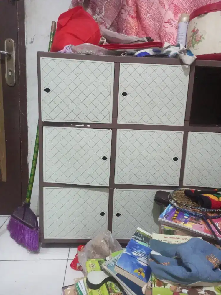 Lemari kabinet, masih bagus,baru beli