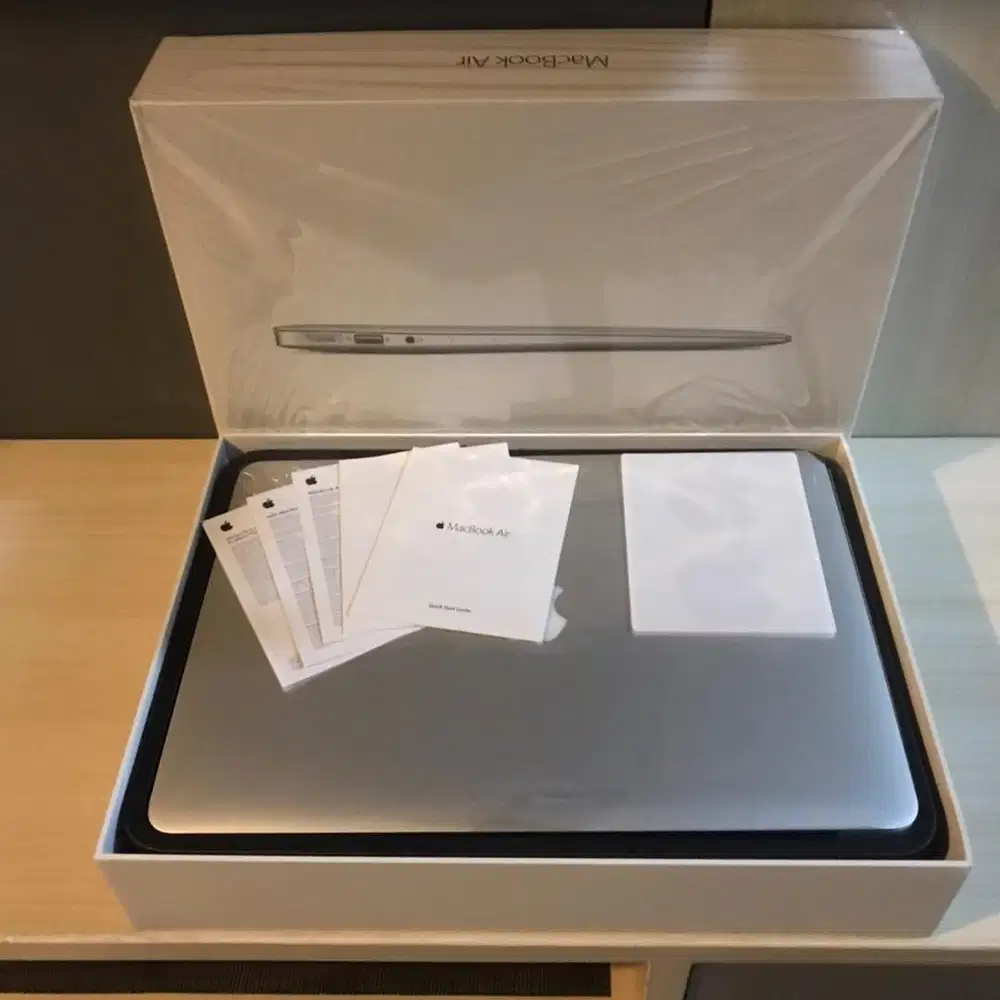Macbook Air 13 ibox 2017 like New Fullset