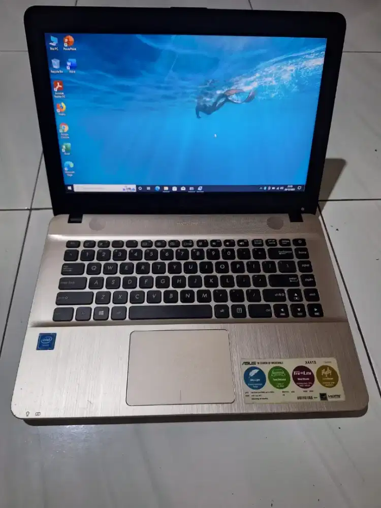 Bismillah dijual laptop Asus celeron