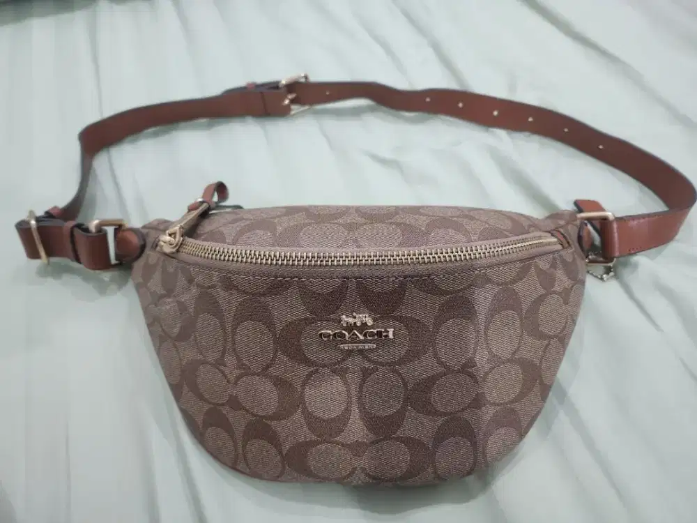 Body Bag Coach Cokelat