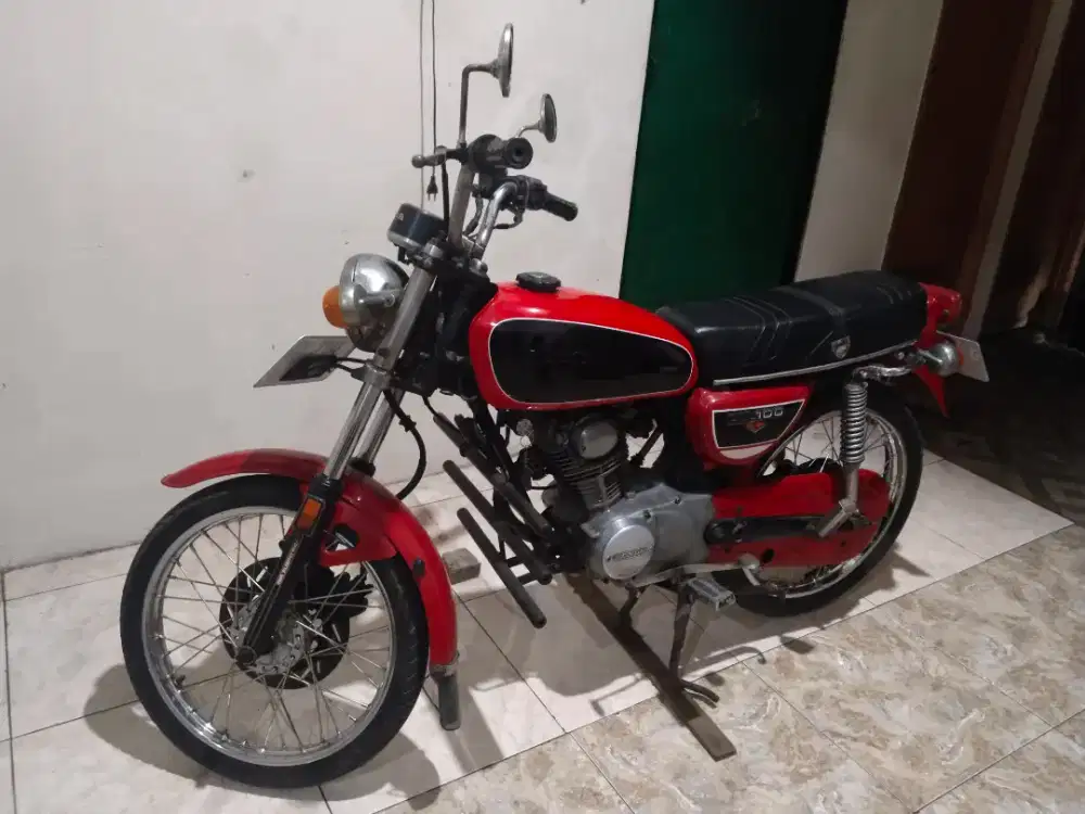 Honda CB 100 thn 1976